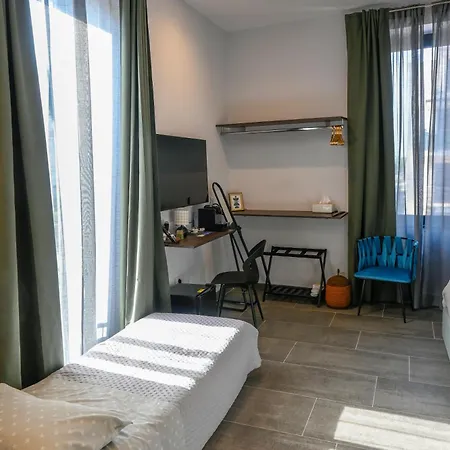 Zeta Boutique Guest house *